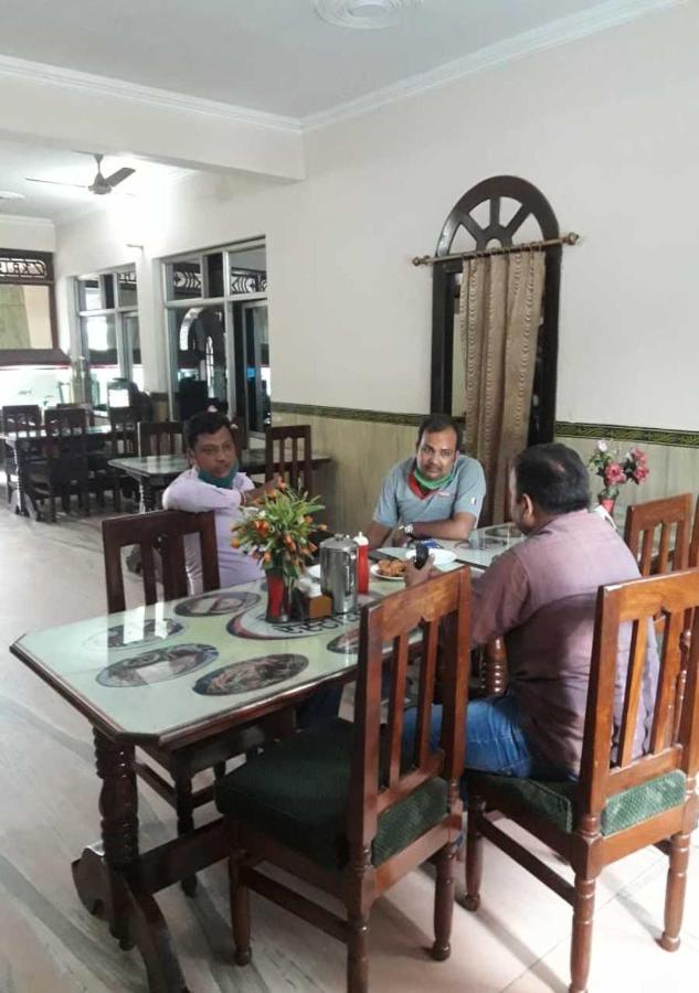 Hotel Krishan Kanhiya Jaunpur Εξωτερικό φωτογραφία